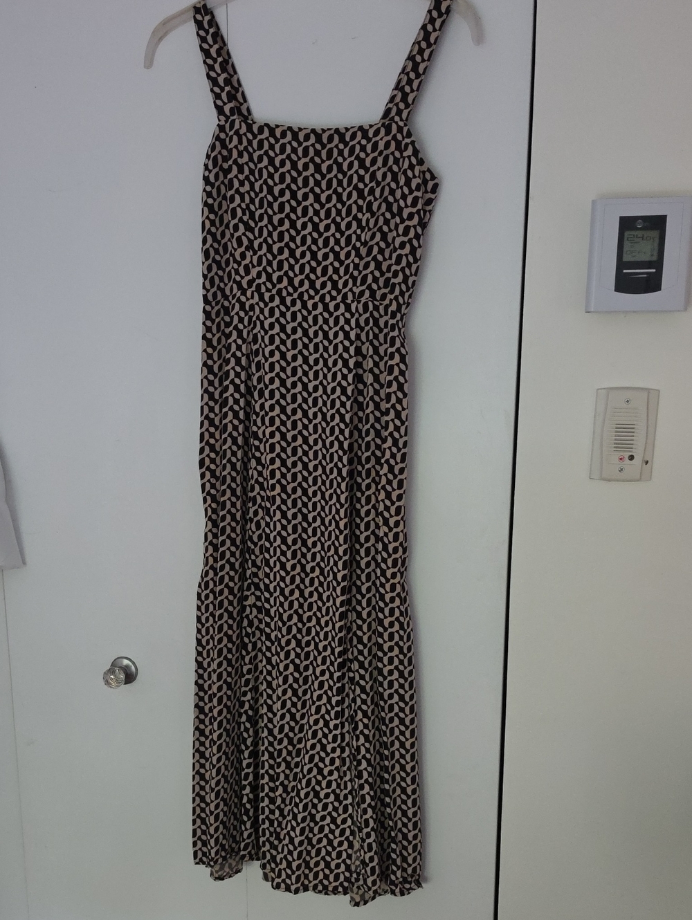 Women's Black and Cream Patterned Midi Dress